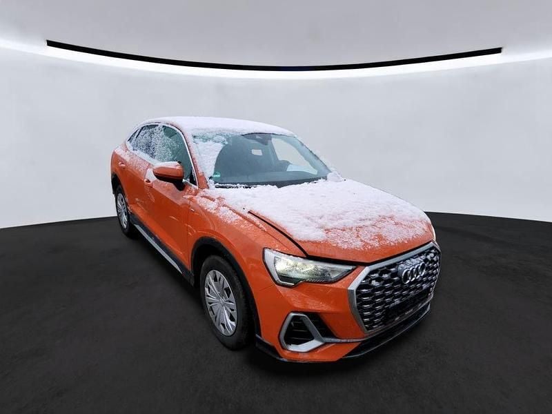 Gebraucht Audi Q3 Sportback S-Line 150 PS (110 kW) 2023 Orange SUV