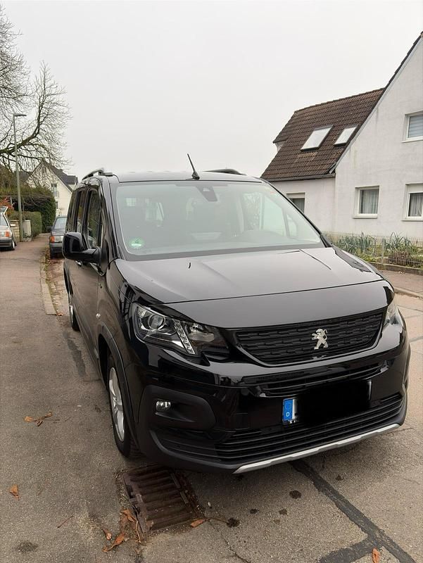 Schwarz Gebraucht 2020 Peugeot Rifter GT-line Van / Kleinbus | 25.000 € (Teuer) - Bild 1/4