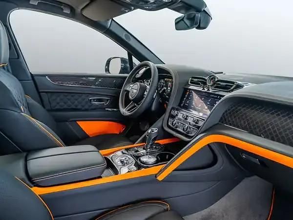 Gebraucht Bentley Bentayga 549 PS (403 kW) 2025 Beluga SUV