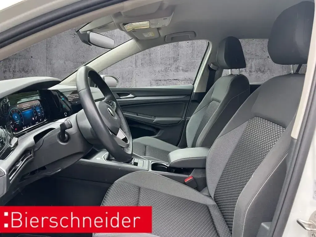 Usata VW Golf VIII Active 150 CV (110 kW) 2023 Bianco Berlina