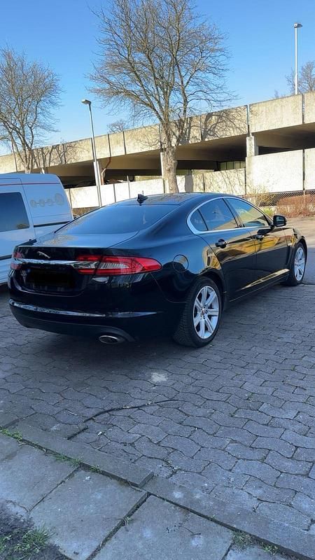 Gebraucht Jaguar XF 200 PS (147 kW) 2013 Schwarz Limousine
