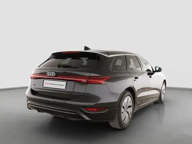 Gebraucht Audi A6 e-tron Ambiente 210 kW (286 PS) 2025 Mythosschwarz metallic Kombi
