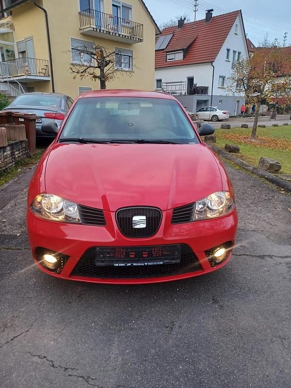 Rot Gebraucht 2007 Seat Ibiza Kleinwagen | 500 € (Superpreis) - Bild 1/4