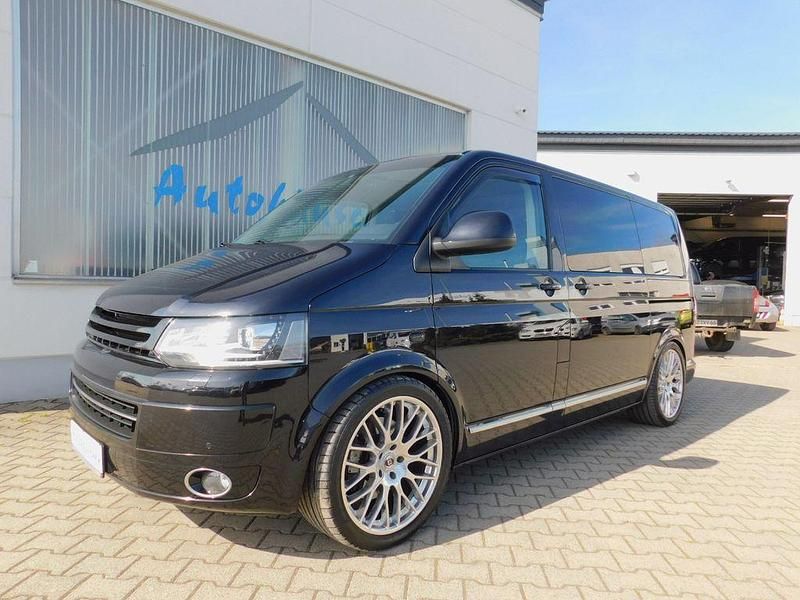Second-hand VW Multivan Highline 271 CP (199 kW) 2013 Negru Monovolum