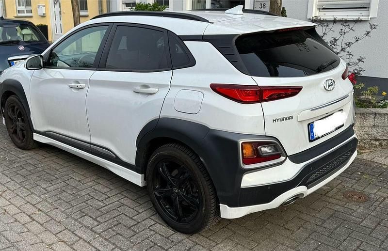 Gebraucht Hyundai Kona 177 PS (130 kW) 2019 Weiß SUV