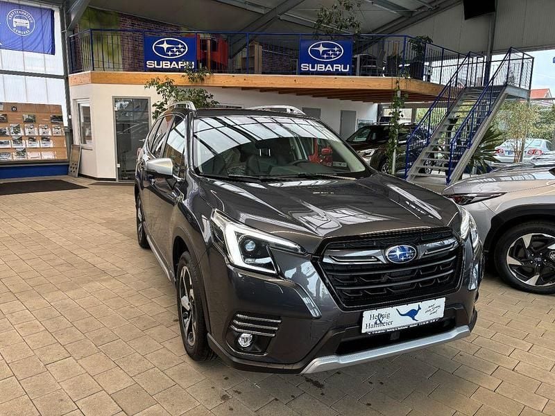 Gebraucht Subaru Forester Platinum 150 PS (110 kW) 2023 Magnetite grey (metallic) SUV
