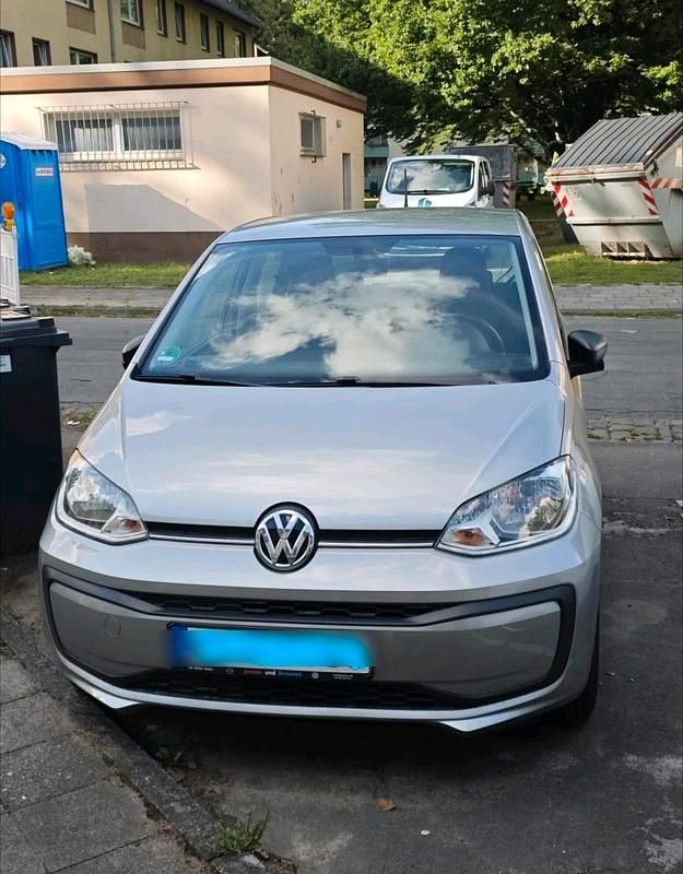 Silber Gebraucht 2018 VW up! Kleinwagen | 6.000 € (Superpreis) - Bild 1/4