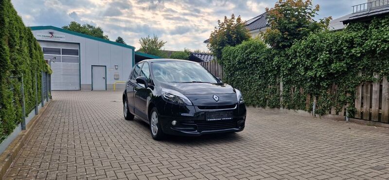 Schwarz Gebraucht 2012 Renault Scénic III Van / Kleinbus | 5.577 € (Guter Preis) - Bild 1/4