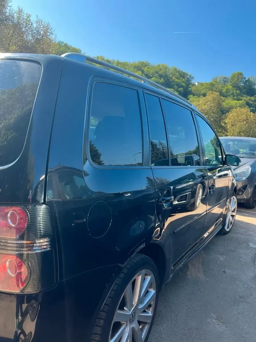 Gebraucht VW Touran 150 PS (110 kW) 2009 Schwarz Van / Kleinbus