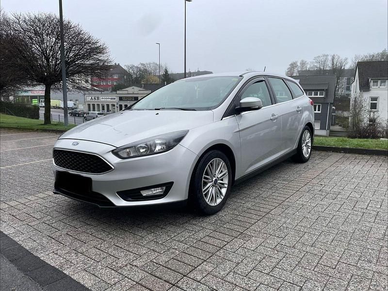 Gebraucht Ford Focus Cool & Connect 120 PS (88 kW) 2017 Grau Kombi