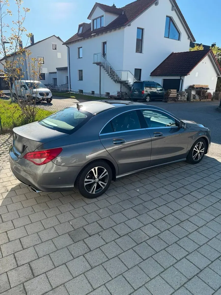 Gebraucht Mercedes CLA200 156 PS (114 kW) 2013 Grau Coupé