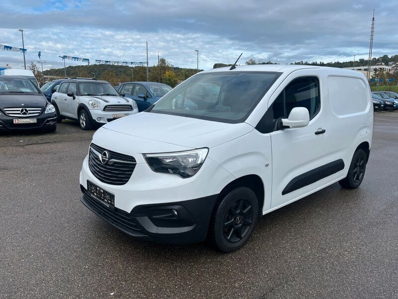 Gebraucht Opel Combo Edition 102 PS (75 kW) 2020 Weiß Van / Kleinbus