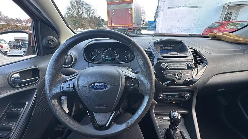Second-hand Ford Ka Plus 85 CP (62 kW) 2017 Auriu Hatchback
