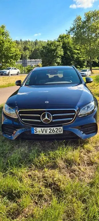 Gebraucht Mercedes E450 AMG 367 PS (269 kW) 2019 Blau Limousine