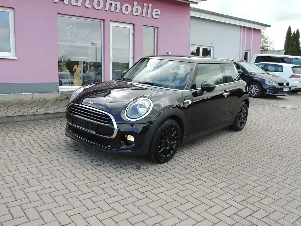 Käytetty Mini Cooper D 116 HP (85 kW) 2019 Musta Viistoperä