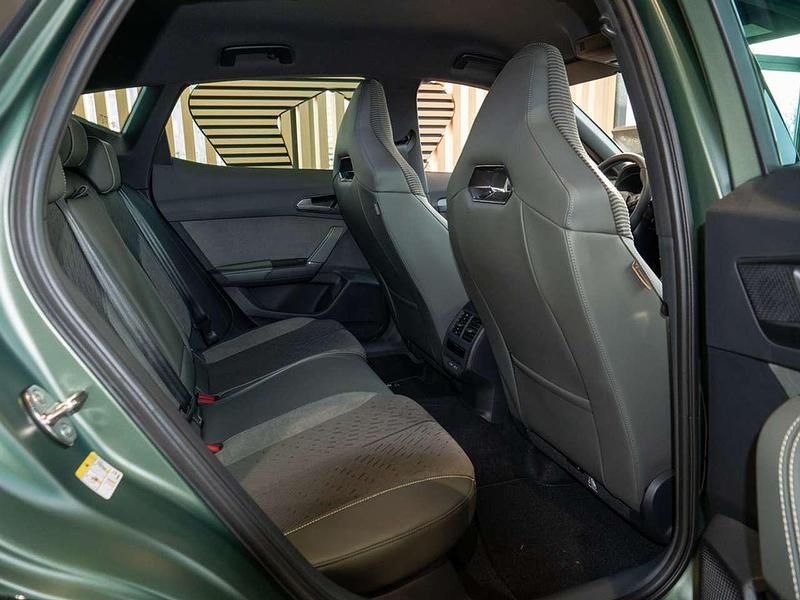 Neu Cupra Formentor VZ 333 PS (244 kW) 2026 Rio green matt SUV