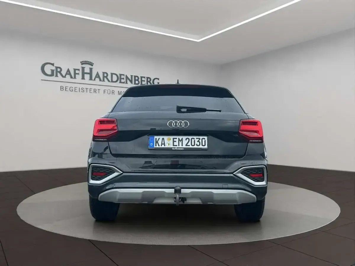 Gebraucht Audi Q2 Advanced 150 PS (110 kW) 2025 Schwarz SUV