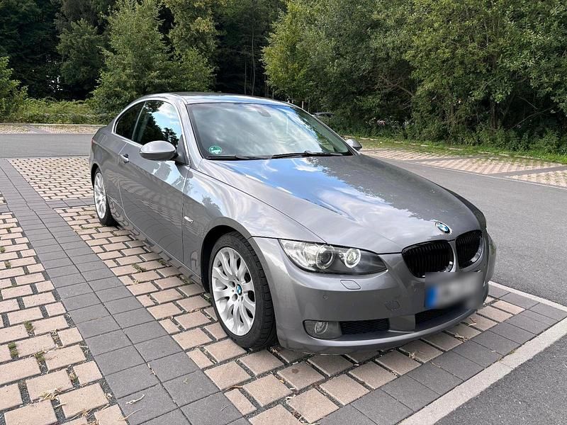 Gebraucht BMW 325 218 PS (160 kW) 2006 Grau Coupé