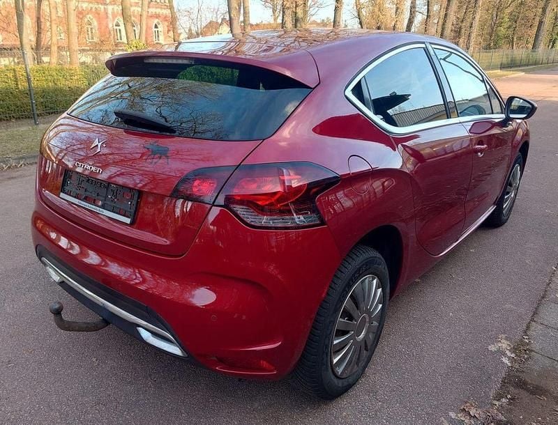 Gebraucht Citroën DS4 So Chic 111 PS (81 kW) 2012 Rot Kleinwagen