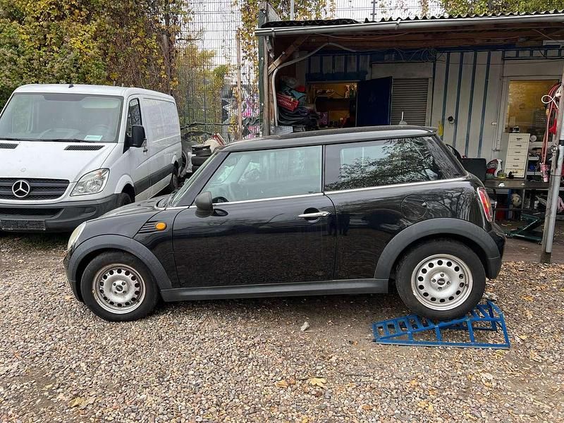 Midnight black metallic Gebraucht 2009 Mini ONE Kleinwagen | 2.699 € (Fairer Preis) - Bild 1/4