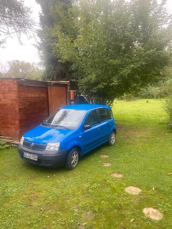 Blau Gebraucht 2004 Fiat Panda Kleinwagen | 1.250 € (Fairer Preis) - Bild 1/4