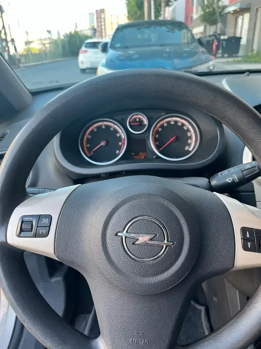 Gebraucht Opel Corsa 80 PS (58 kW) 2008 Kleinwagen