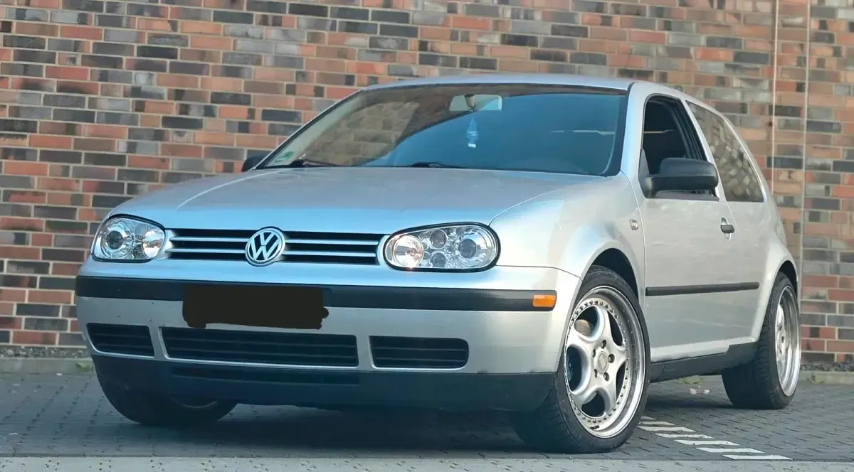 Gebraucht VW Golf IV 101 PS (74 kW) 2002 Silber Coupé
