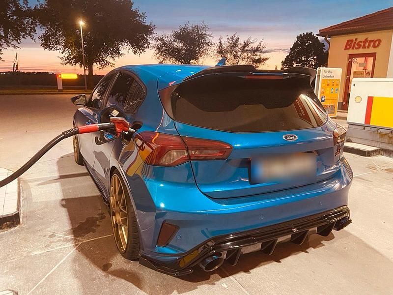 Gebraucht Ford Focus ST 280 PS (205 kW) 2019 Andere farben Limousine