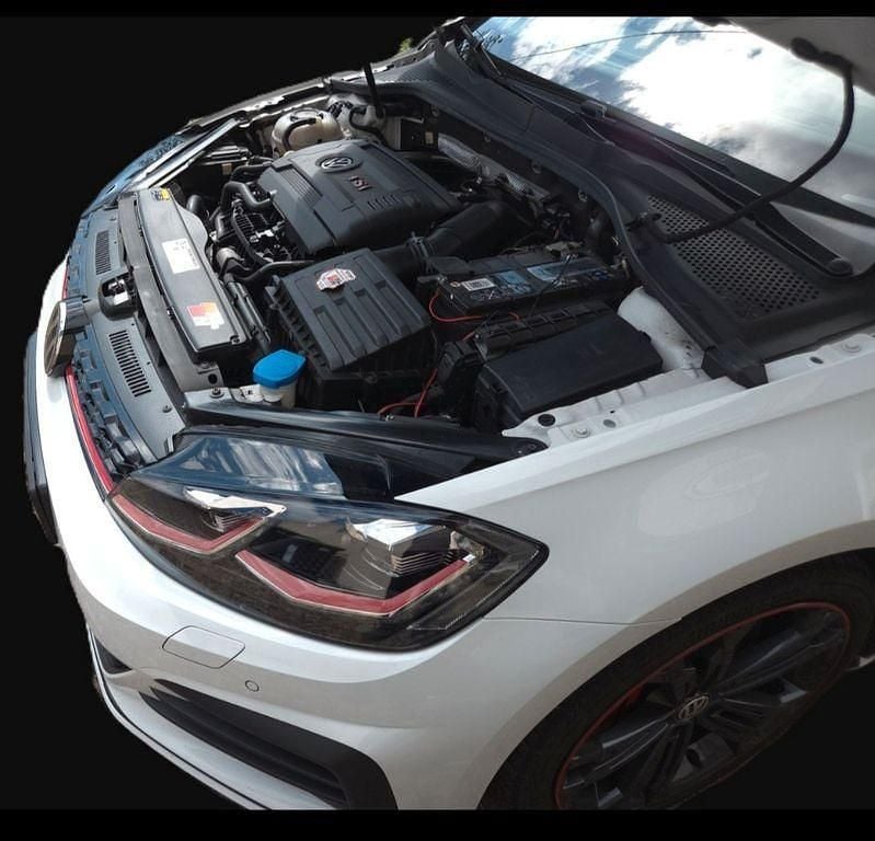 Gebraucht VW Golf VII GTI 245 PS (180 kW) 2018 Weiß Limousine