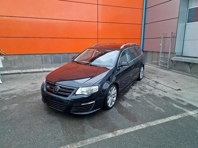 Gebraucht VW Passat R 300 PS (220 kW) 2009 Schwarz Kombi