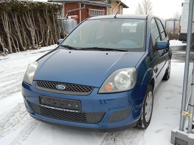 Gebraucht Ford Fiesta Style 80 PS (58 kW) 2008 Burmablaumetallic Limousine