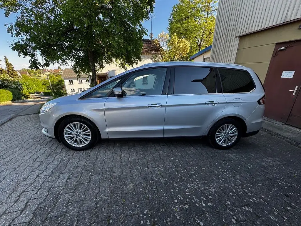 Gebraucht Ford Galaxy Titanium 150 PS (110 kW) 2015 Silber Van / Kleinbus