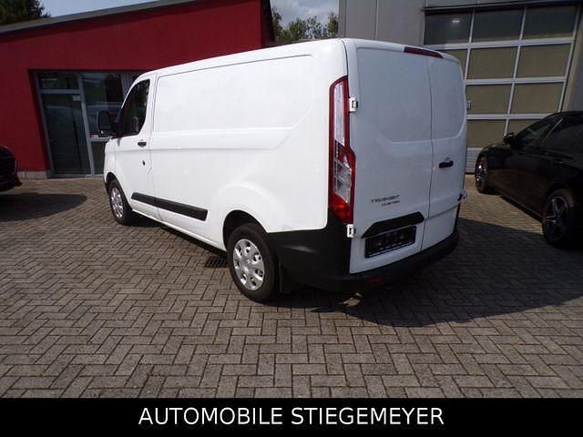 Gebraucht Ford Transit Custom 105 PS (77 kW) 2019 Weiss Van