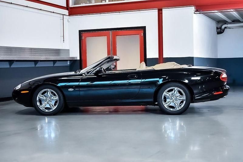 Gebraucht Jaguar XK8 284 PS (208 kW) 1999 Schwarz Cabrio