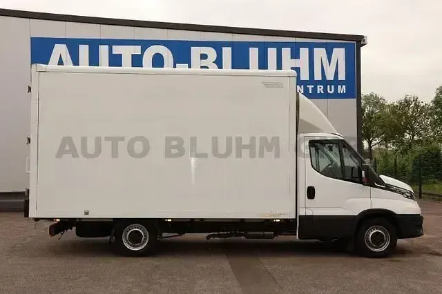 Gebraucht Iveco Daily 136 PS (100 kW) 2020 White ic 194 Van / Kleinbus