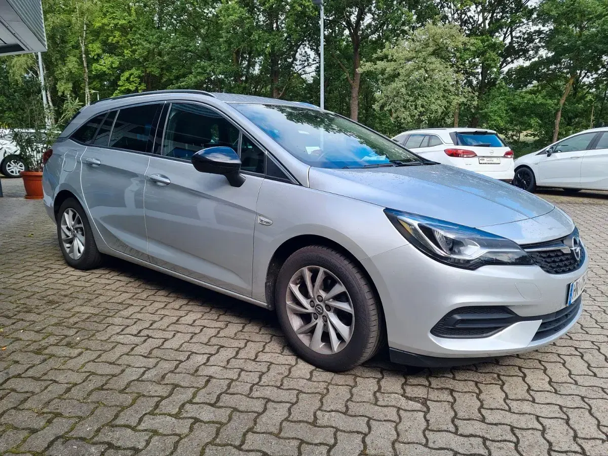 Gebraucht Opel Astra Elegance 122 PS (89 kW) 2021 Silber Kombi