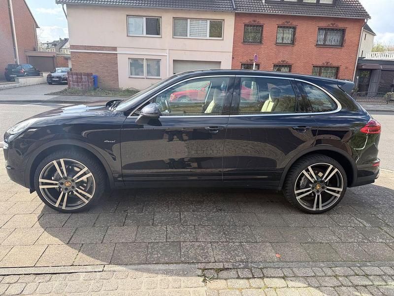 Gebraucht Porsche Cayenne 262 PS (192 kW) 2015 Schwarz SUV