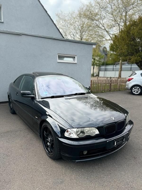 Second-hand BMW 320 150 CP (110 kW) 2000 Negru Coupe