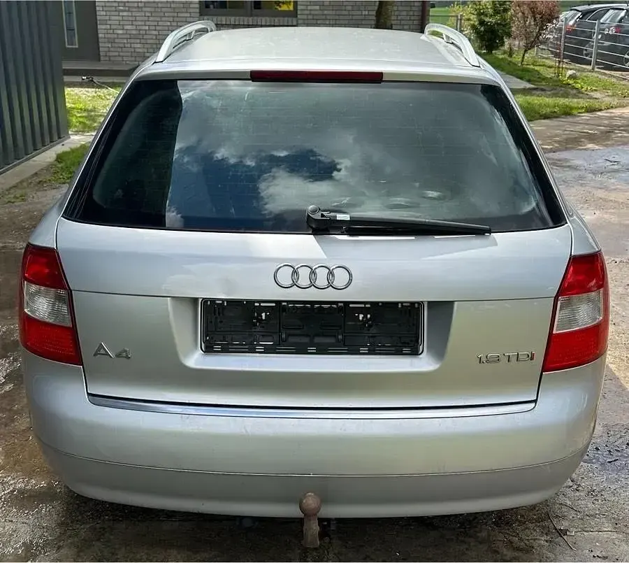 Używany Audi A4 130 KM (95 kW) 2004 Srebrny Kombi
