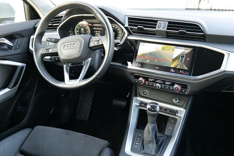 Gebraucht Audi Q3 Ambiente 245 PS (180 kW) 2022 Florettsilber metallic SUV