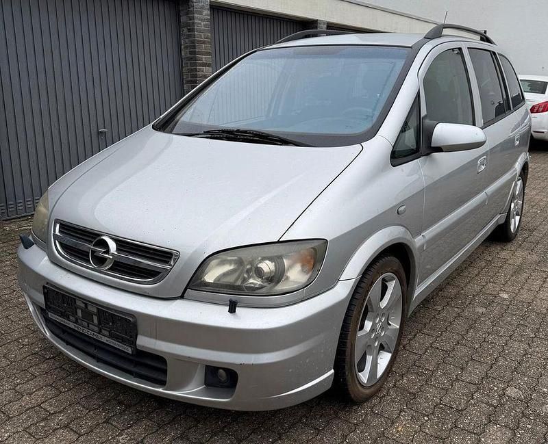 Silber Gebraucht 2005 Opel Zafira Njoy Van / Kleinbus | 3.590 € (Teuer) - Bild 1/4