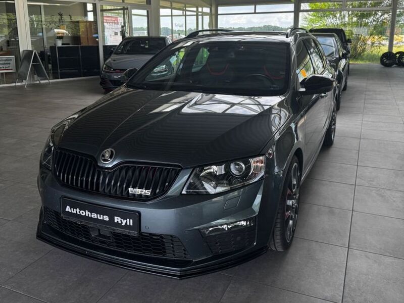 Quarzgrau metallic Gebraucht 2016 Skoda Octavia RS Kombi | 19.900 € (Etwas zu teuer) - Bild 1/4
