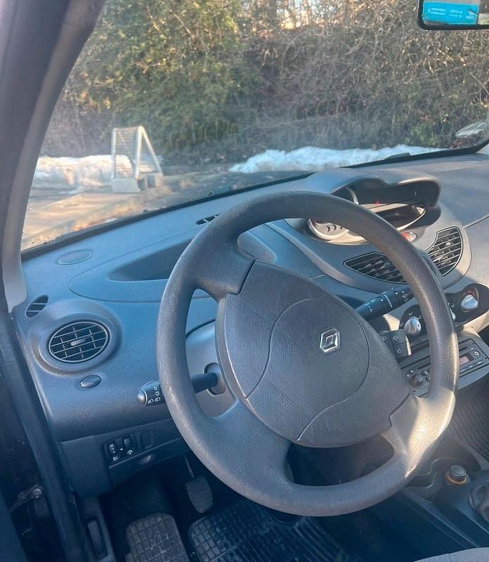 Gebraucht Renault Twingo 55 PS (40 kW) 2010 Schwarz Kleinwagen