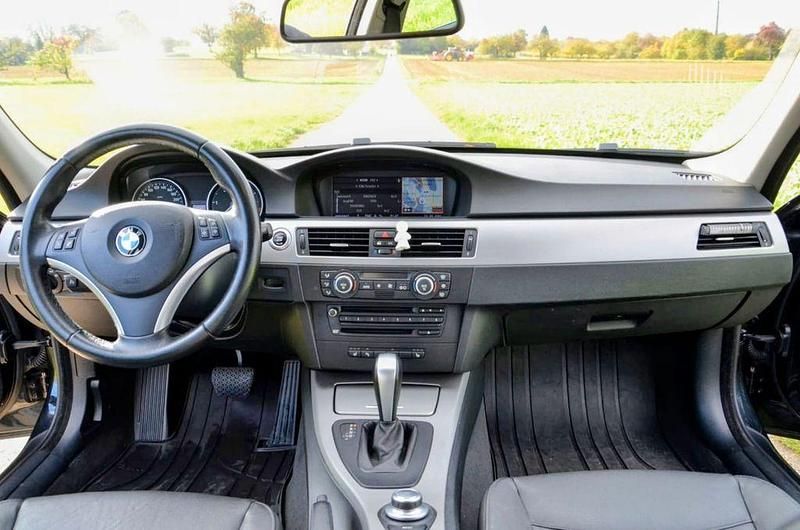 Gebraucht BMW 330 231 PS (169 kW) 2008 Schwarz Kombi