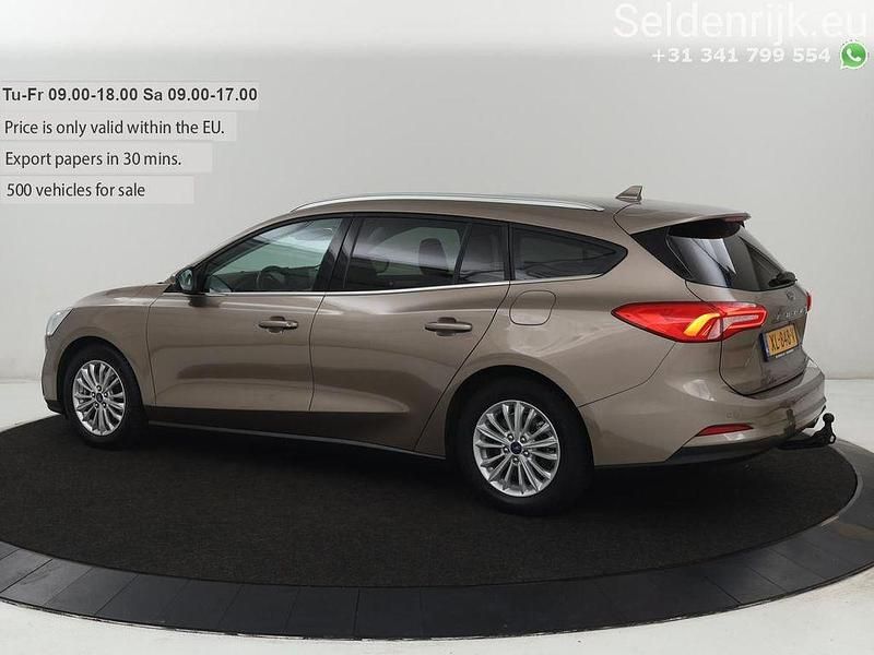 Gebraucht Ford Focus Titanium 125 PS (91 kW) 2019 Grau Limousine