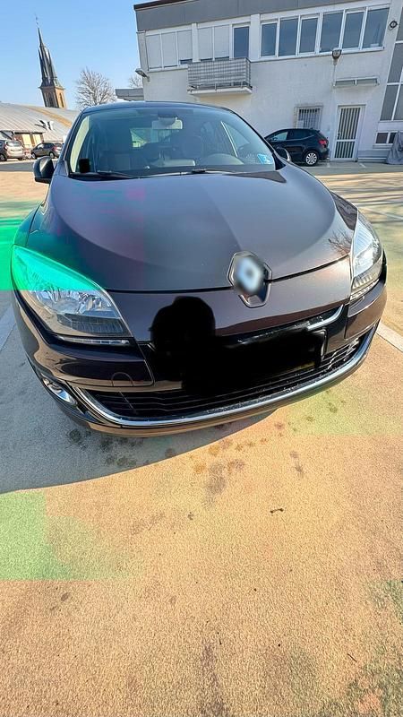 Gebraucht Renault Mégane Bose Edition 131 PS (96 kW) 2013 Braun Limousine