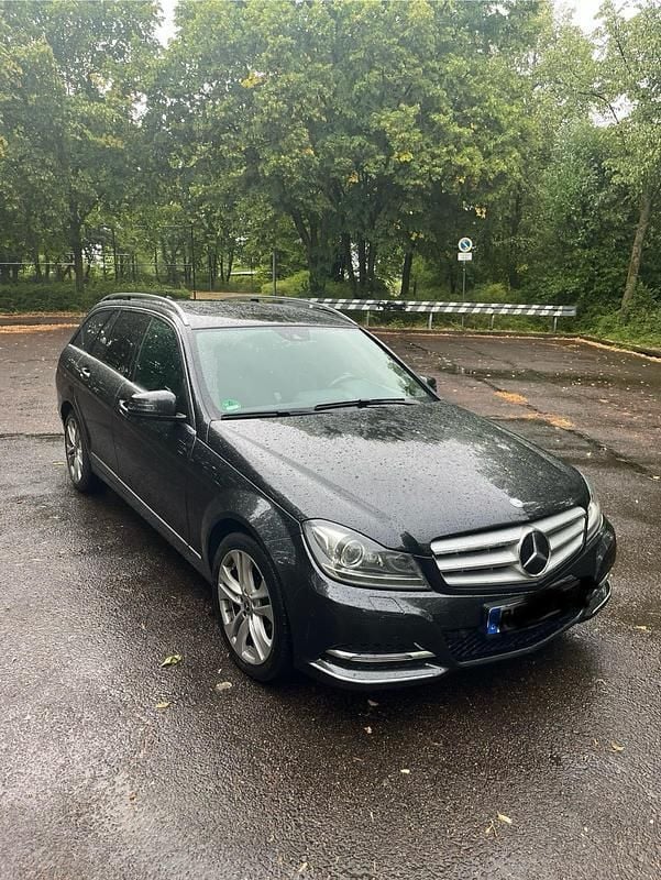 Schwarz Gebraucht 2013 Mercedes C200 Kombi | 8.900 € (Superpreis) - Bild 1/4