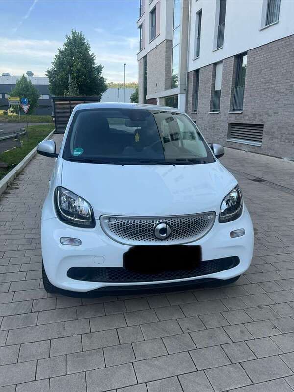 Weiß Gebraucht 2019 Smart ForFour Basis Kleinwagen | 13.850 € (Fairer Preis) - Bild 1/4