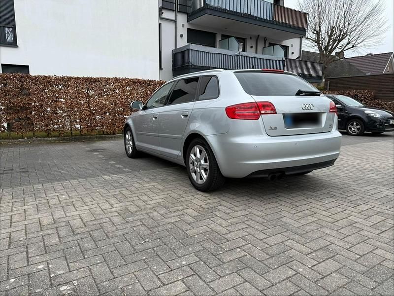 Gebraucht Audi A3 140 PS (102 kW) 2011 Silber Kleinwagen