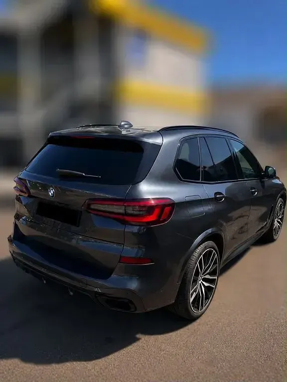 Gebraucht BMW X5 M50 Performance 530 PS (389 kW) 2022 Grau SUV